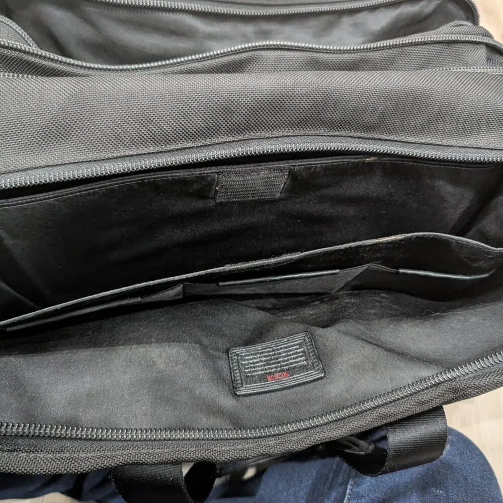 Tumi - AlphaX Laptop Briefcase - Expandable Organizer